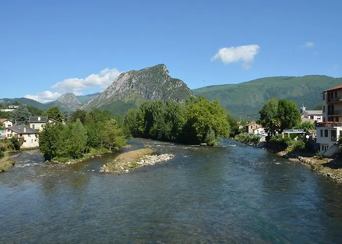 게스트하우스 Chambres D'hotes Domaine Du Hameau Baylesse Saint-Jean-d'Aigues-Vives