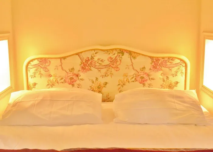 게스트하우스 Chambres D'hotes Domaine Du Hameau Baylesse Saint-Jean-d'Aigues-Vives